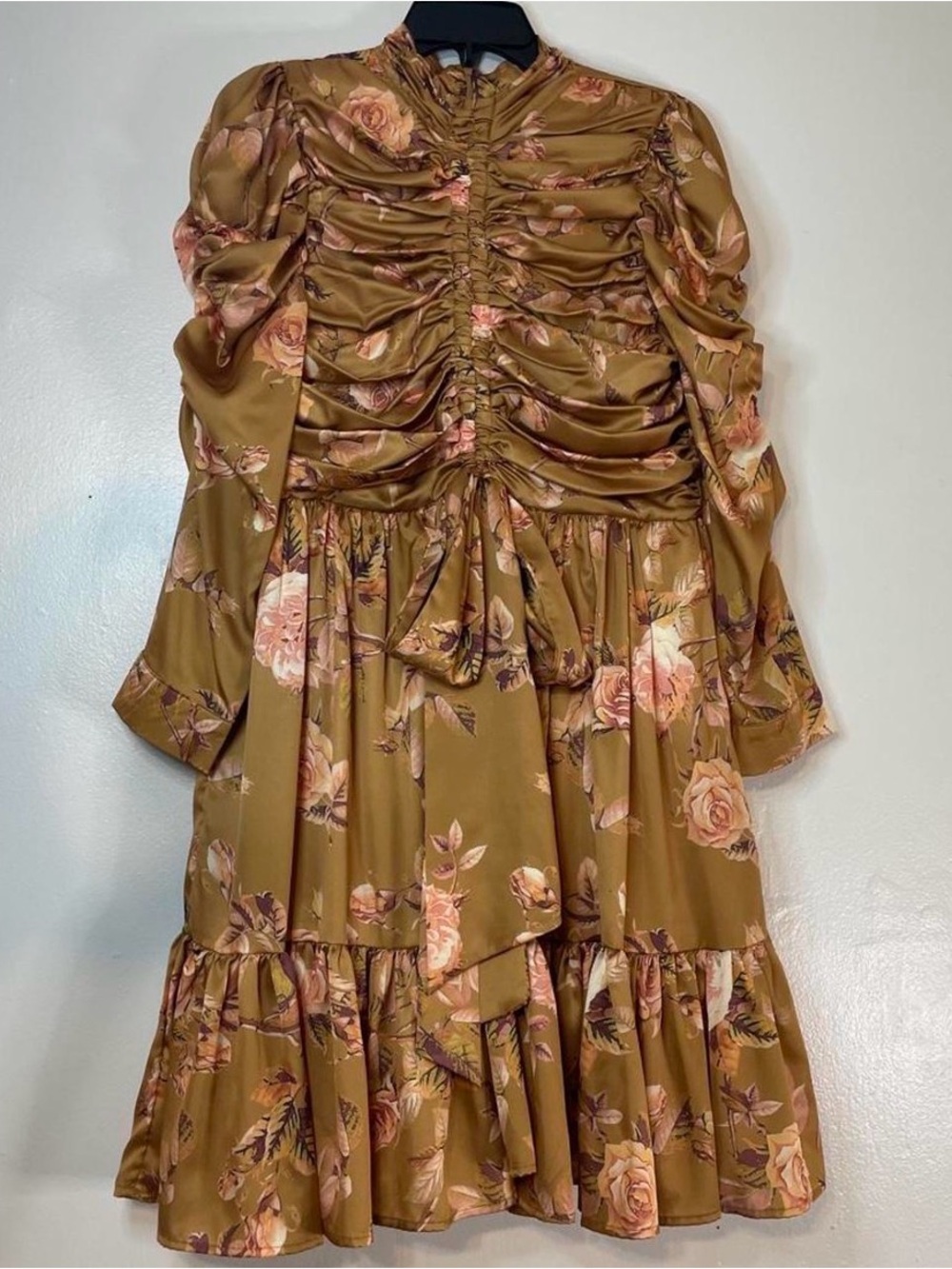 STUNNING house of Bloom Women's Floral Ruched antique gold mini Dress 
Size L